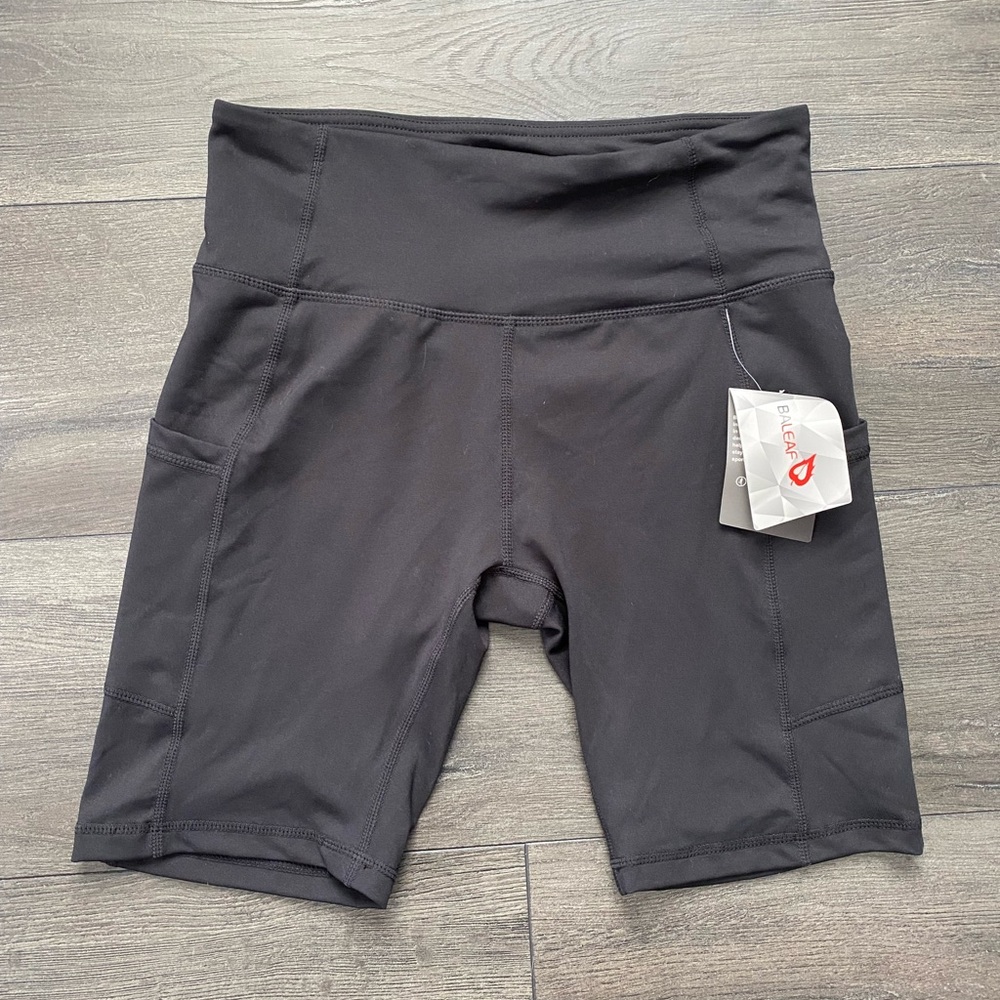 Baleaf Womens Black Biker Shorts Activewear Pockets Size Medium NWT